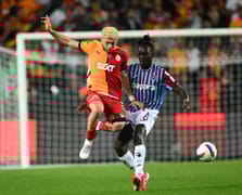 Süper Lig'in zirve maçı: Galatasaray, en yakın takipçisi Trabzonspor'u ağırlıyor