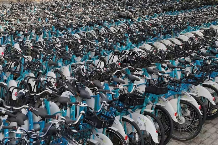 İBB binlerce bisikleti depolarda çürümeye terketti