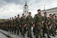 Alman iş dünyası zorunlu askerlik planına karşı çıkıyor