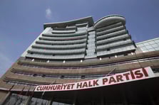 Binlerce aile mağdur: CHP kentsel dönüşümü durdurdu