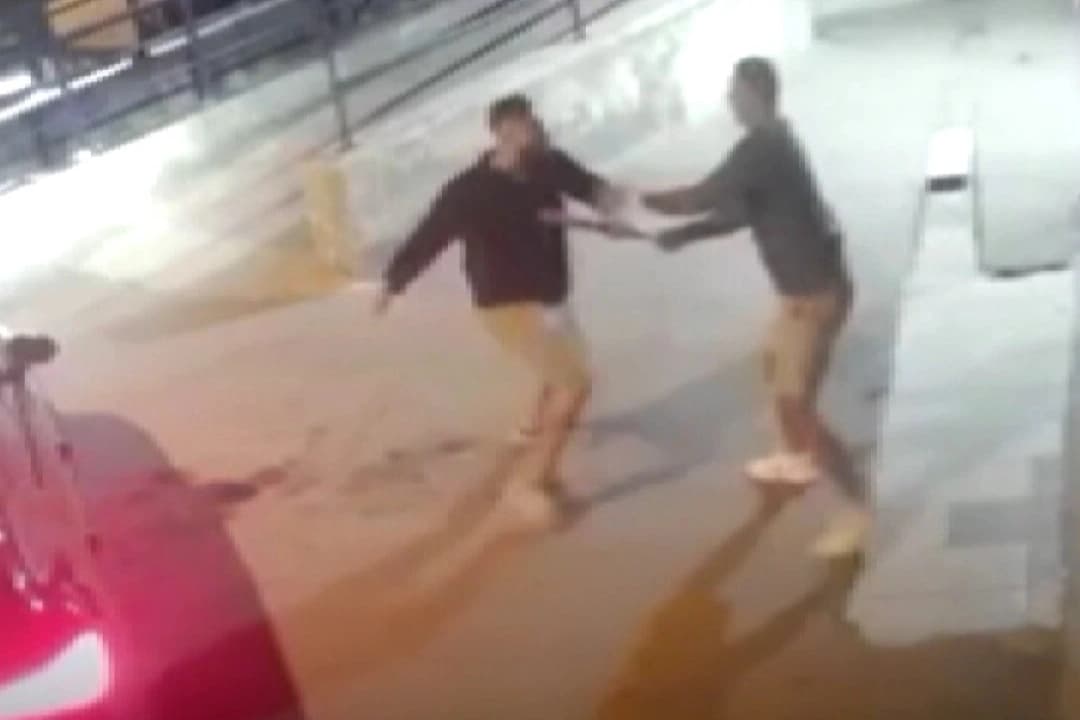 Tartıştığı kişi tarafından boğulan genç hayatını kaybetti