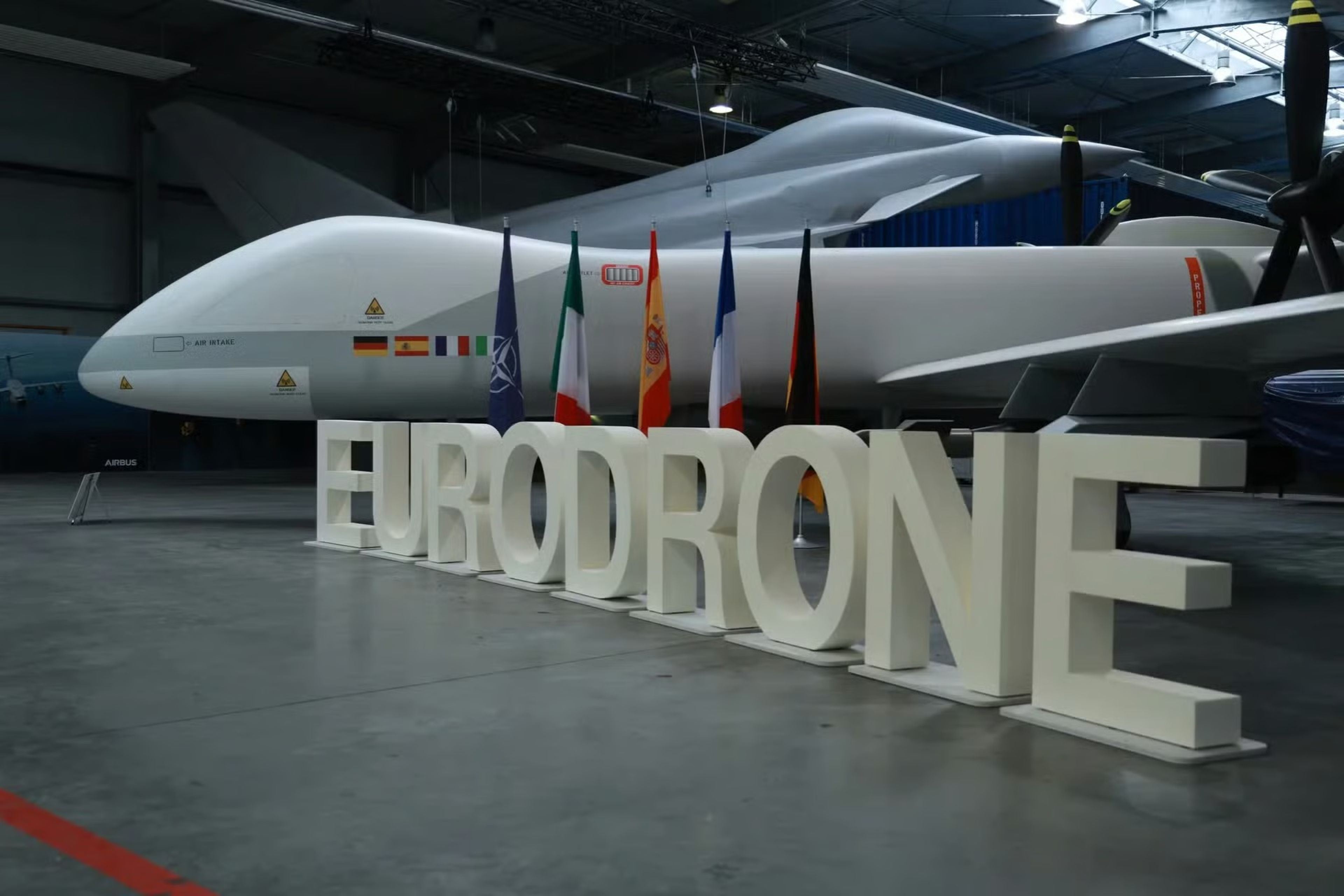 Fransa, Eurodrone programından çekiliyor
