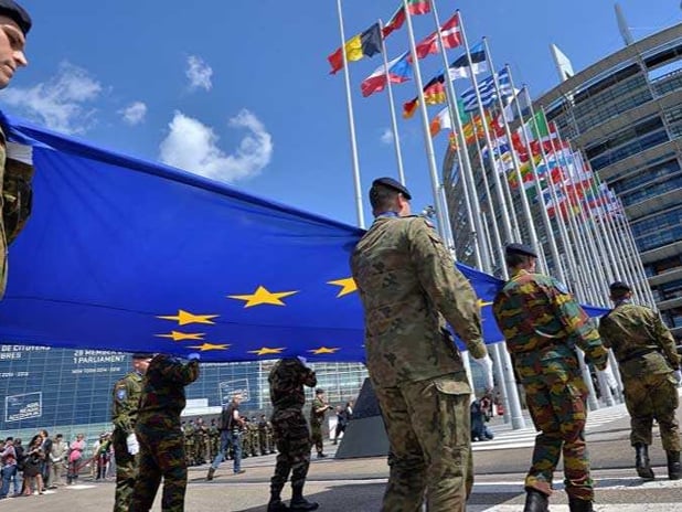 Yunanistan, SAFE fonundan 790 milyon avro talep etmeyi planlıyor