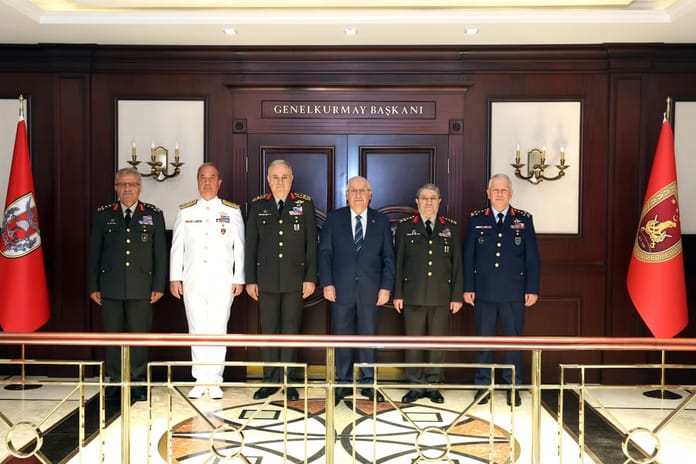 Genelkurmay Başkanlığında devir-teslim töreni