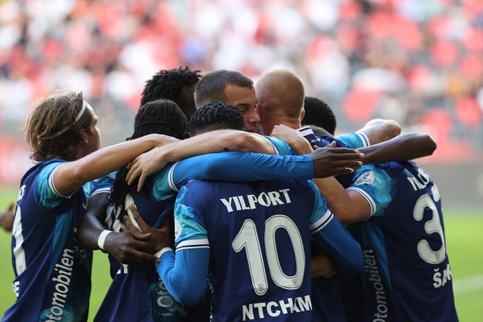 Avrupa kupalarında 13. maç