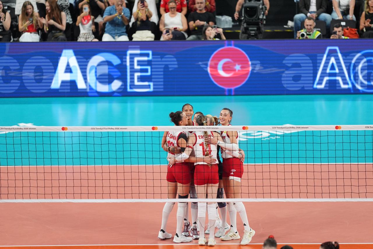 Türkiye  İtalya voleybol final maçı nerede