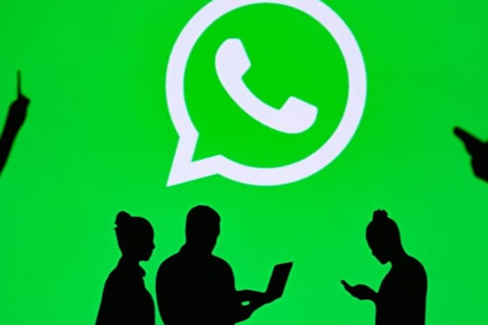 WhatsApp anlık mesaj çeviri özelliğini iPhone'larda test etmeye başladı 