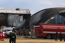 Meksika'da küçük uçak düştü: 10 ölü