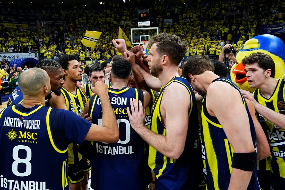 Fenerbahçe ikinci galibiyet için sahada