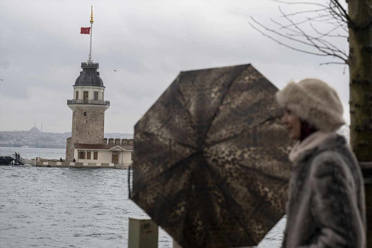 İstanbul’da sağanak ve fırtına etkili oldu