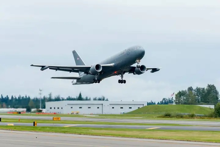 KC-46A yakıt sorunu milyonlara mal