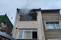 Fatih'te korkutan yangın! 1 kişi hayatını kaybetti 