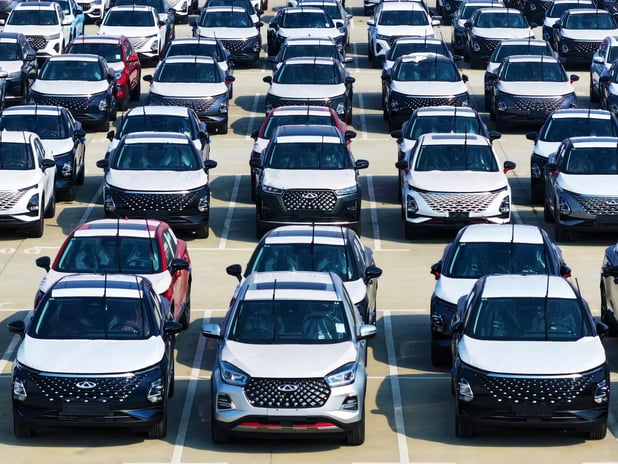 Çinli markaların satışları ek vergiyle sert düşüş yaşıyor: Pazar payı yüzde 4,44