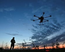 Yapay zeka destekli drone sürüleri savaş alanına girdi