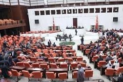 Siyasetin Çıplak Gerçeği 