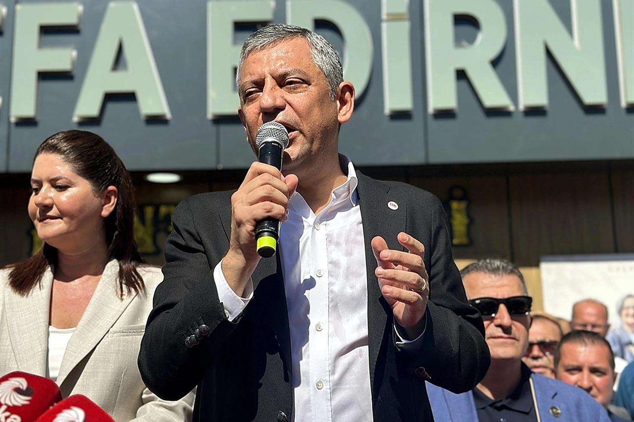 Özgür Özel: Bütün otoyolları devletleştireceğiz