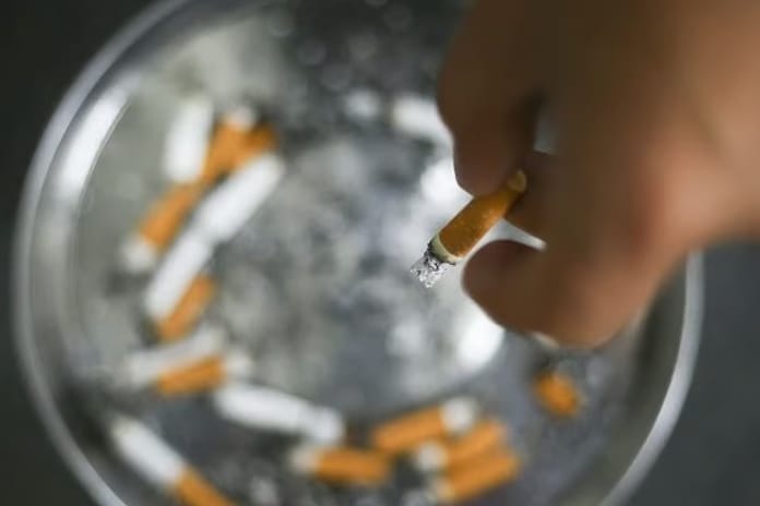 Tütünle mücadelede SMS dönemi: Bir milyon kişiye sigara bıraktırılacak