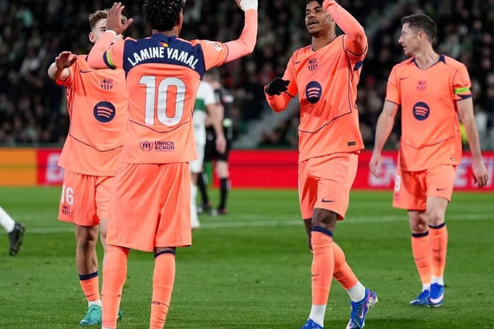 LaLiga'da Barcelona ve Real Madrid takibi