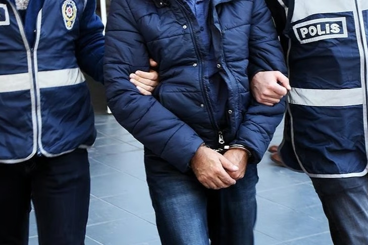 14 suçlu Türkiye'ye getirildi