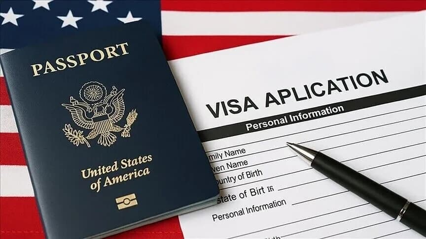 Trump yönetimi tüm göçmen vizesi başvurularını durdurdu