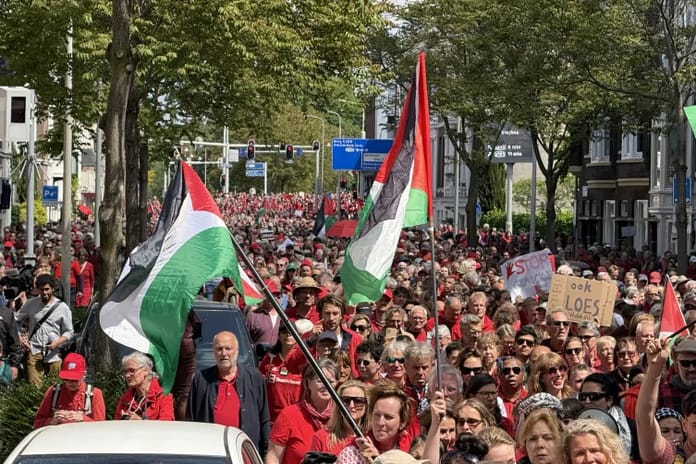 Hollanda'da “Gazze için Kırmızı Çizgi” protesto düzenlendi 