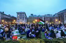 Filistin yanlısı gösterilerin düzenlendiği üniversite hedefte