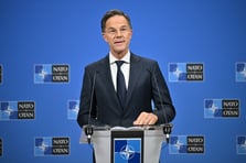 Rutte: “Putin’i masaya oturtabilecek tek lider Trump”