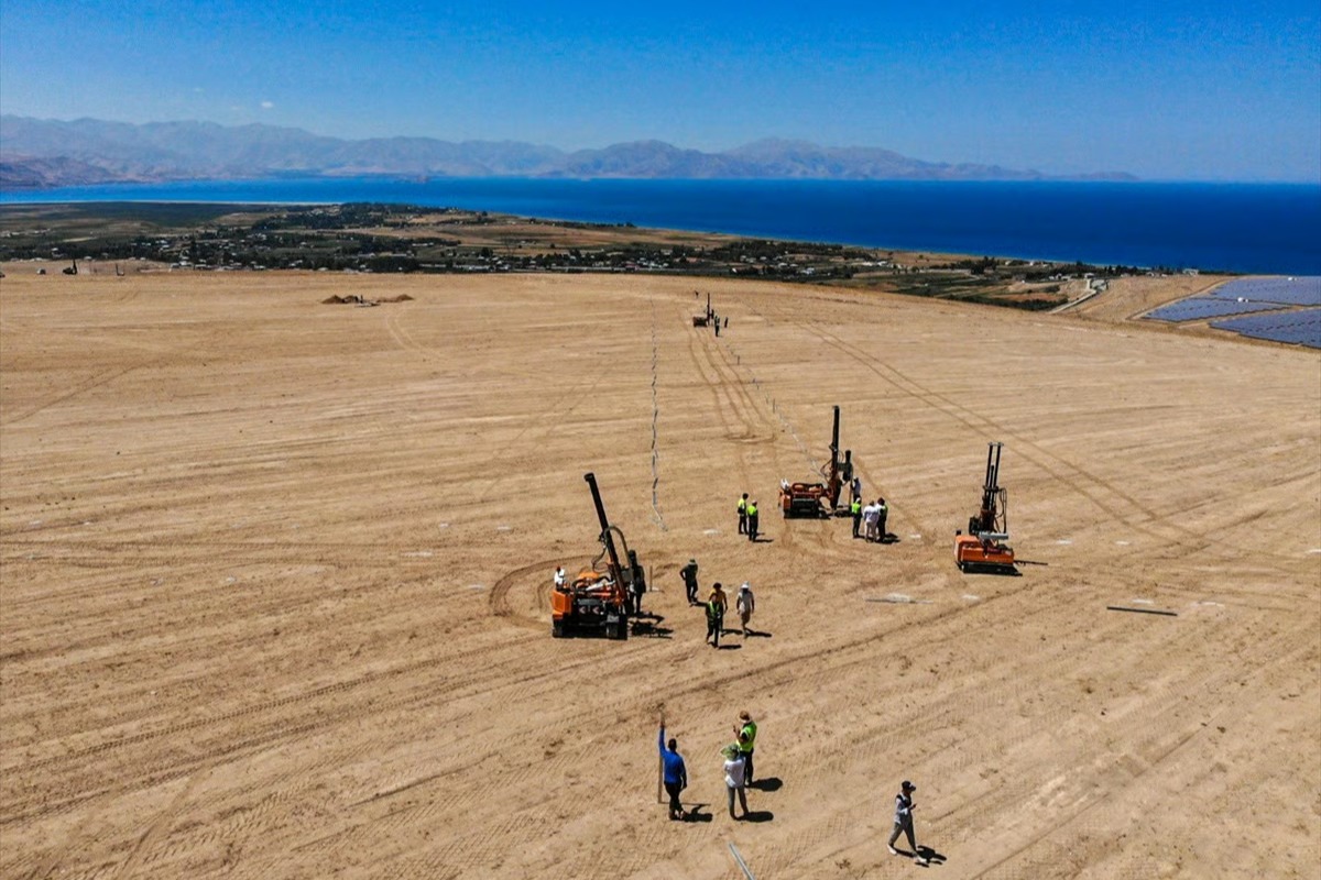 Van'a dev güneş enerjisi yatırımı