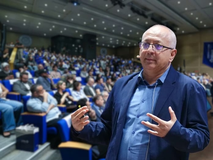 İslam dünyasına içtihat çağrısı! Prof. Dr. Cemil Aydın açıkladı: Zehrin geldiği yer ilaç olamaz