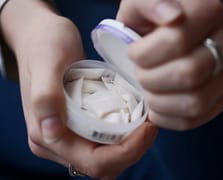 Fransa’da nikotin poşetleri 6 ay içinde yasaklanacak