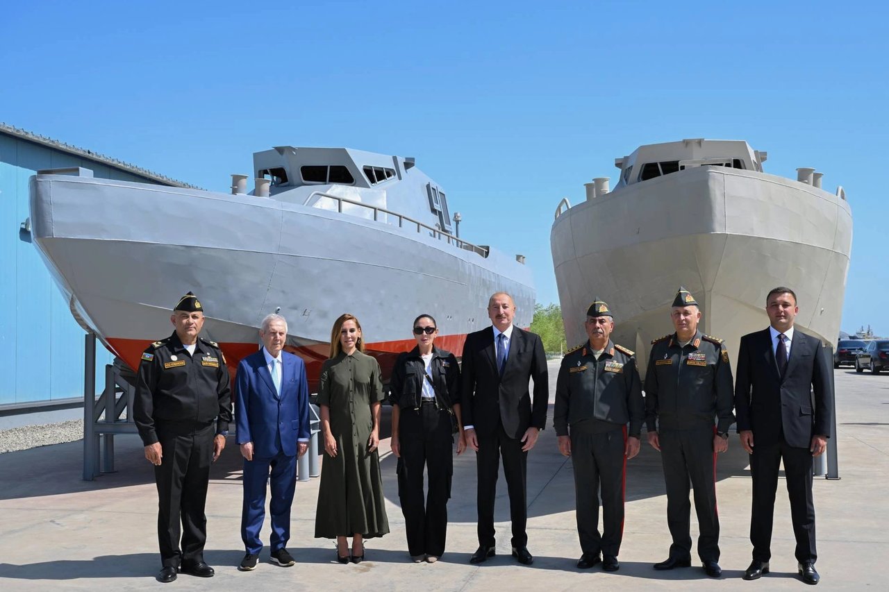 Azerbaycan Cumhurbaşkanı Aliyev’e SALVO ve KAYRA tanıtıldı