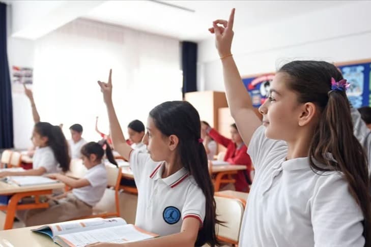 Okullarda yeni tatil düzenlemesi: Ara tatil kaldırılıyor mu? Bakan Tekin'den kritik açıklama