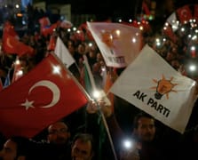 56 belediye başkanı AK Parti'ye geçti