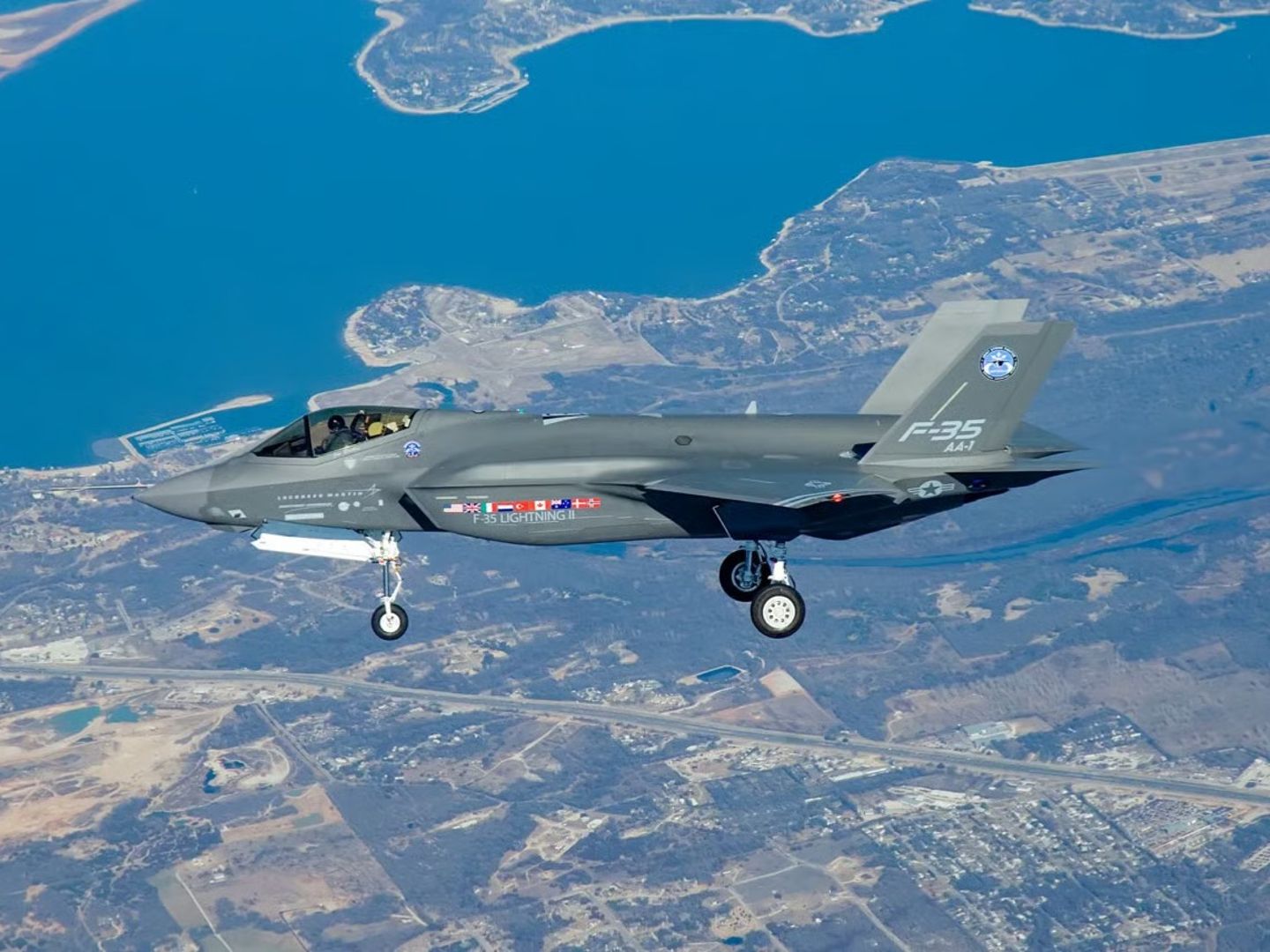 ABD basını F110 ve F-35 süreçlerinin farklı hukuki zeminde ilerlediğini öne sürdü