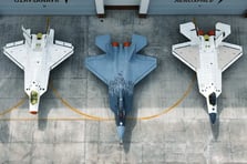 TUSAŞ, üç KAAN prototibini ilk uçuşun ikinci yılında birlikte sergiledi