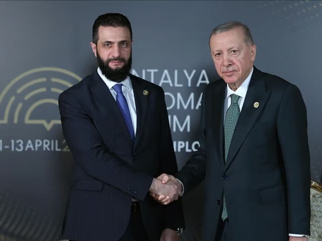 Şaraa'ya suikast girişimlerini Türkiye önledi