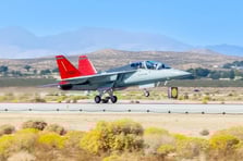 ABD Hava Kuvvetleri, ilk T-7A Red Hawk eğitim uçağını teslim aldı