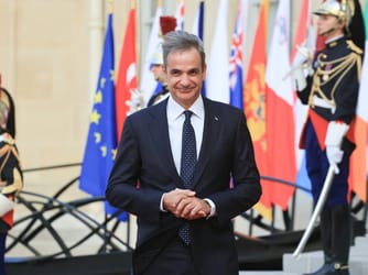 Greece Blocks New EU Sanctions Over Russian LNG