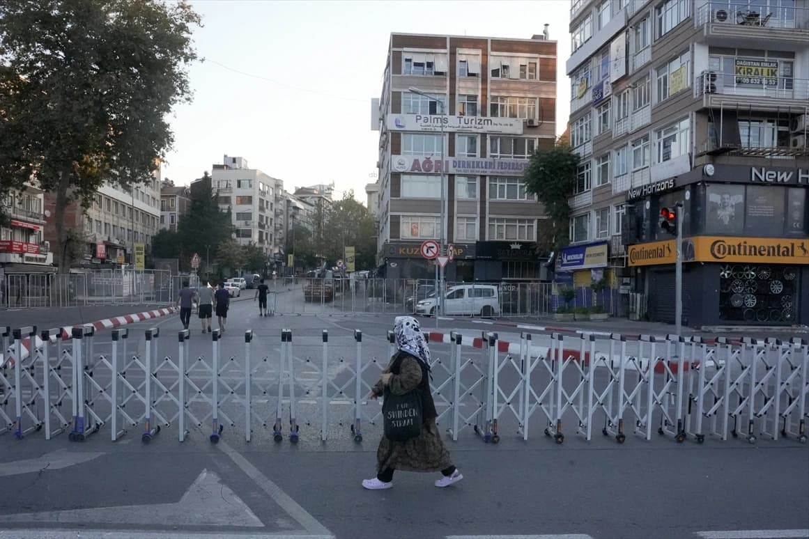 İstanbul'da 30 Ağustos yol kısıtlaması başladı