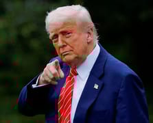 Trump'tan 2 bin dolarlık müjde: Gümrük gelirlerinin bir kısmı halkın cebine girecek