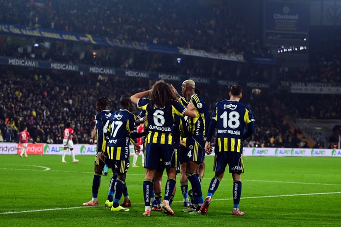 Fenerbahçe'de eksikler ve ceza sınırı