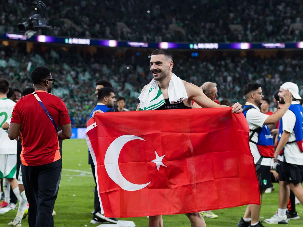 Asya Şampiyonlar Ligi'nde ilk Türk şampiyon Merih Demiral