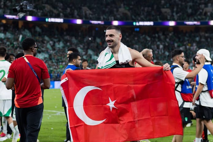 Merih Demiral, Al Ahli ile Asya Şampiyonlar Ligi'ni kazanarak tarihe geçti