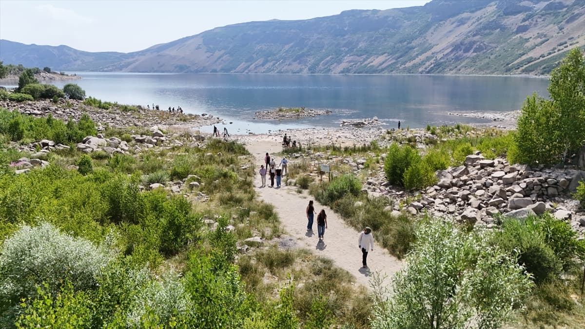 Gazetecilerden Nemrut Kalderası'na tam not