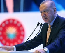 Cumhurbaşkanı Erdoğan’dan muhalefete tepki: Biz iş yapıyoruz onlar takoz koyuyor