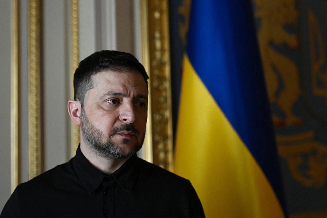 Zelenskiy: "Rusya 300 bin kişiyi silah altına alabilir"