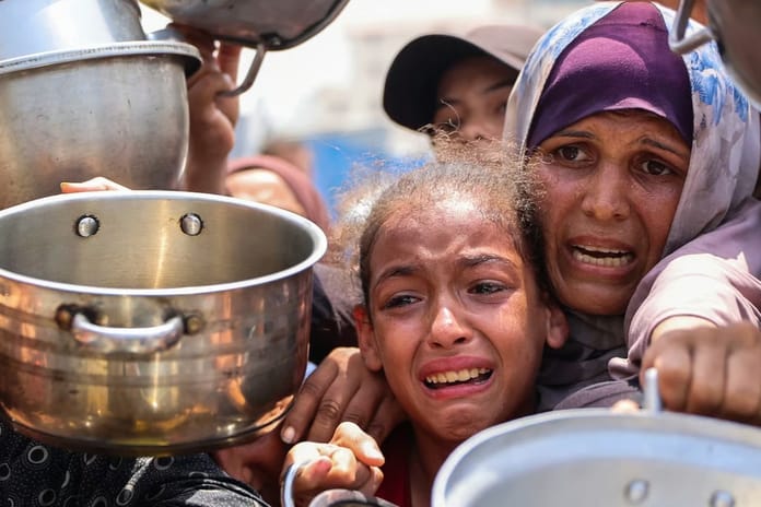 İsrail’in işgal planı ve saldırıları Gazze’de sağlık sistemini çöküşün eşiğine getirdi