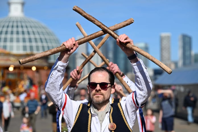 Greenwich sokaklarında bahar ve Paskalya selamı