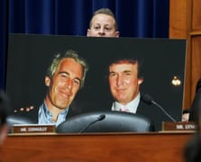 Epstein mağdurlarından Trump’a azil çağrısı: Bize yalan söyledi!