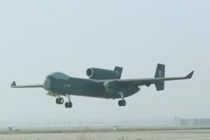 Çin’in dev drone Mothership'ı Jiutian ilk uçuşunu başarıyla gerçekleştirdi